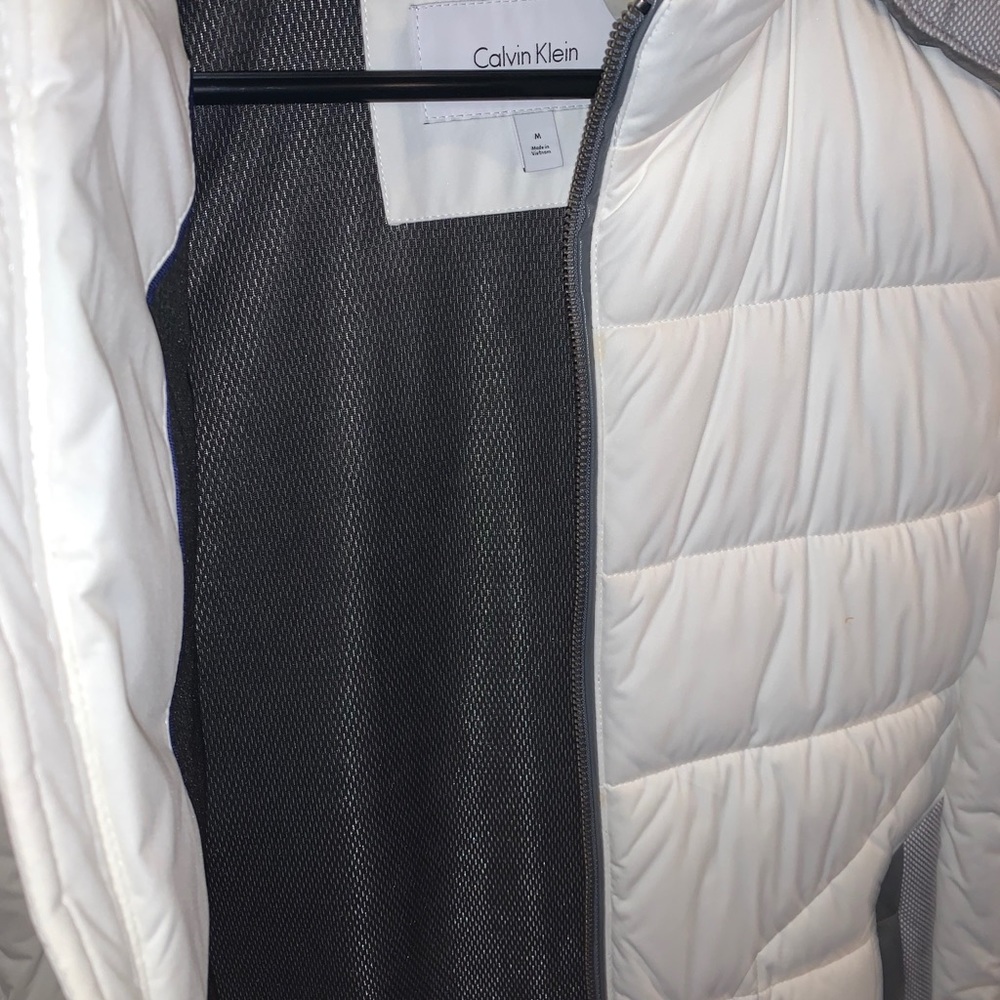 Calvin Klein Vest - Picture 2 of 3